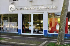 Loja de ferragens Costa Pereira & Filhos Lda