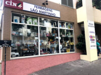 Loja de ferragens Abreu & Brito Lda