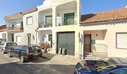 Loja de ferragens Tintas e Vidros de Manuel Coutinho